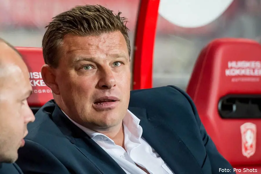 john stegeman trainer dugout fc twente