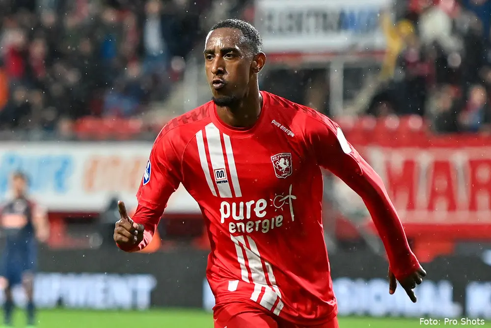 joshua brenet twente vitesse doelpunt juichen grolsch veste 2022