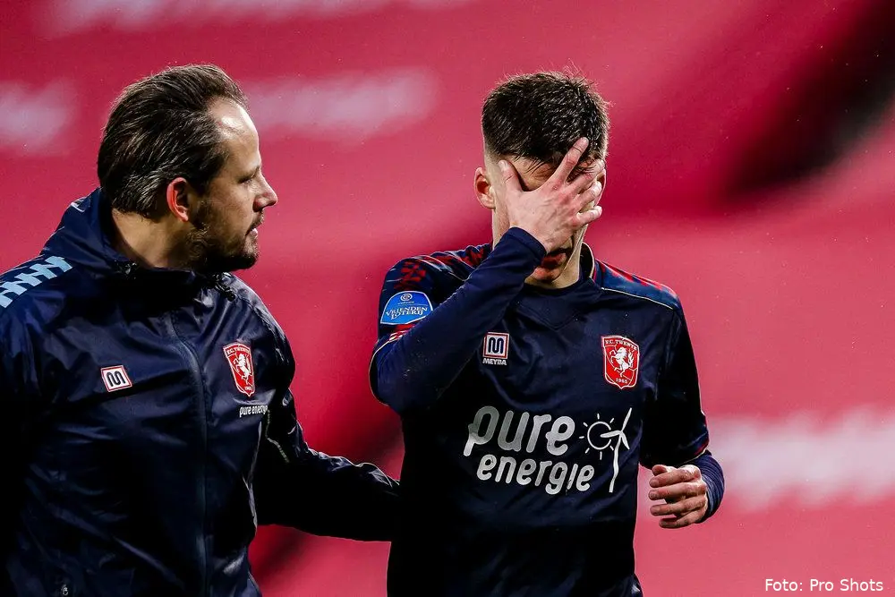 luka ilic rode kaart psv twente 2020 2021