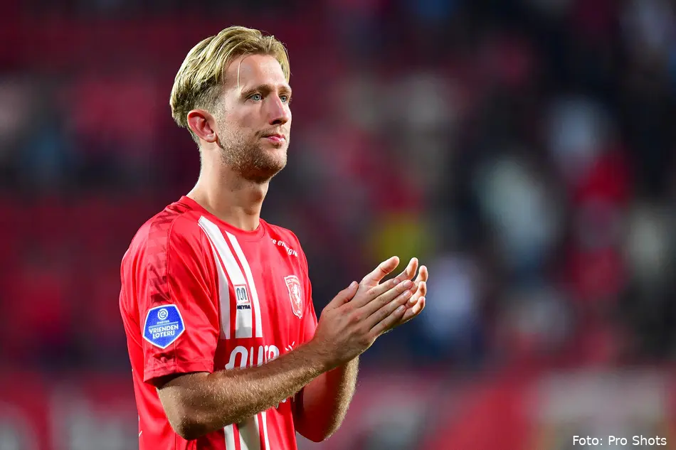 michel vlap teleurgesteld twente fiorentina 2022