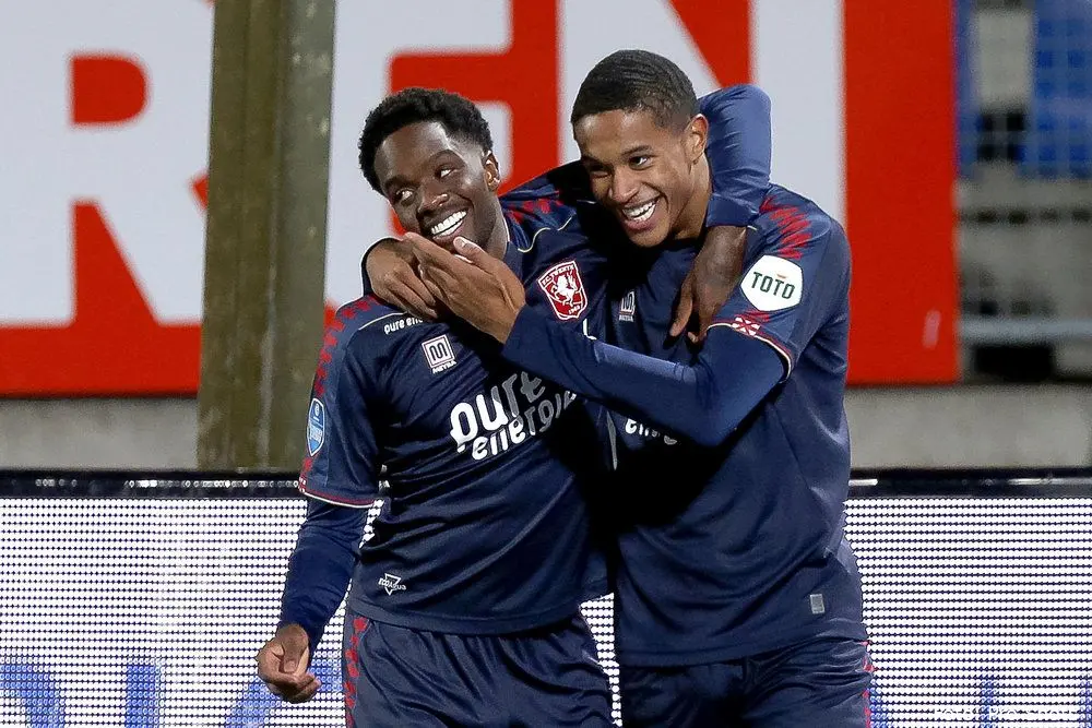 queensy menig jayden oosterwolde willem II fc twente 2020 2021