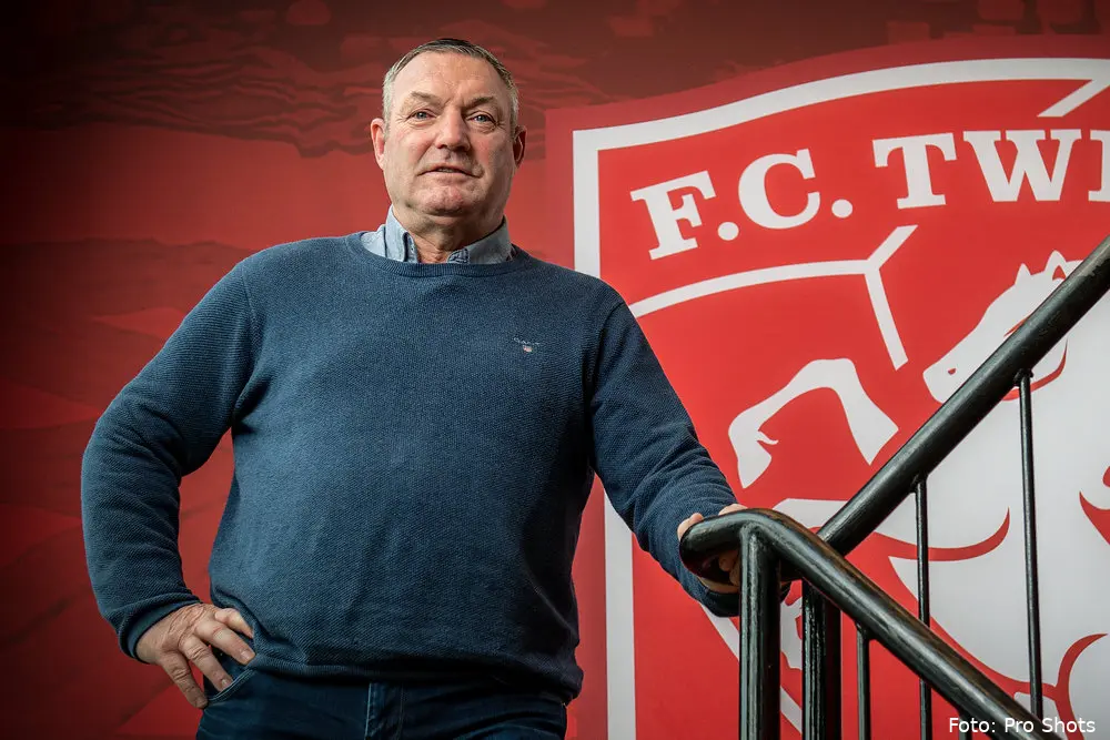 ron jans logo muur fc twente ros