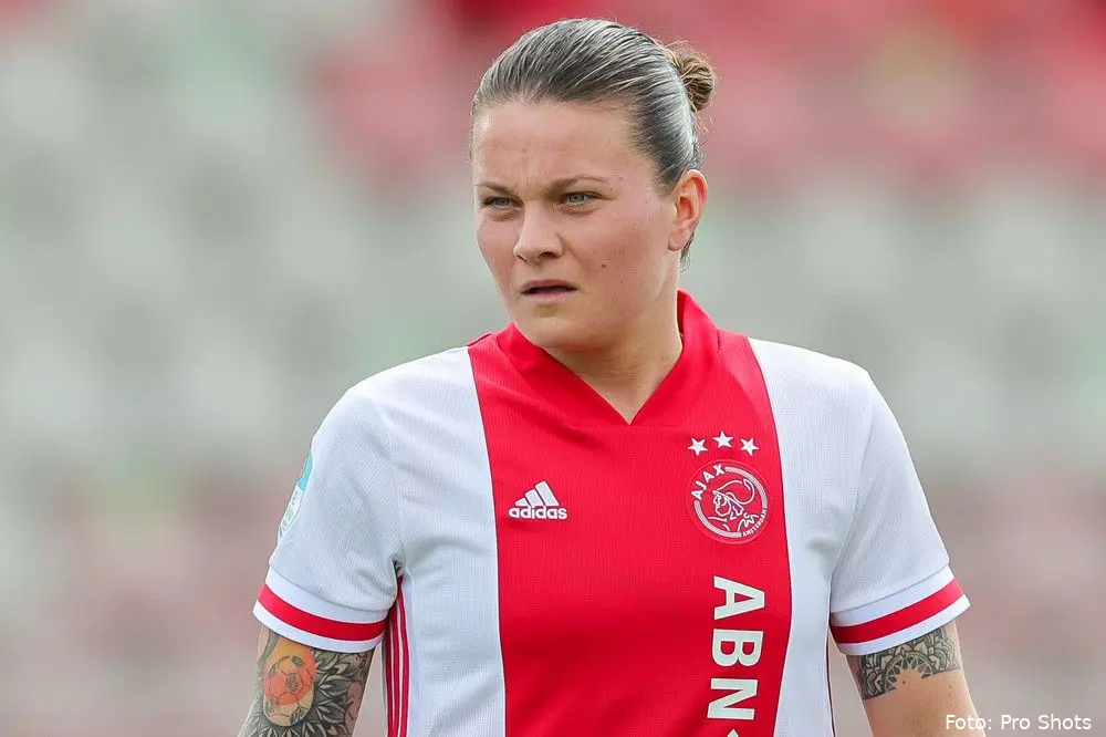 sherida spitse ajax 2020 2021