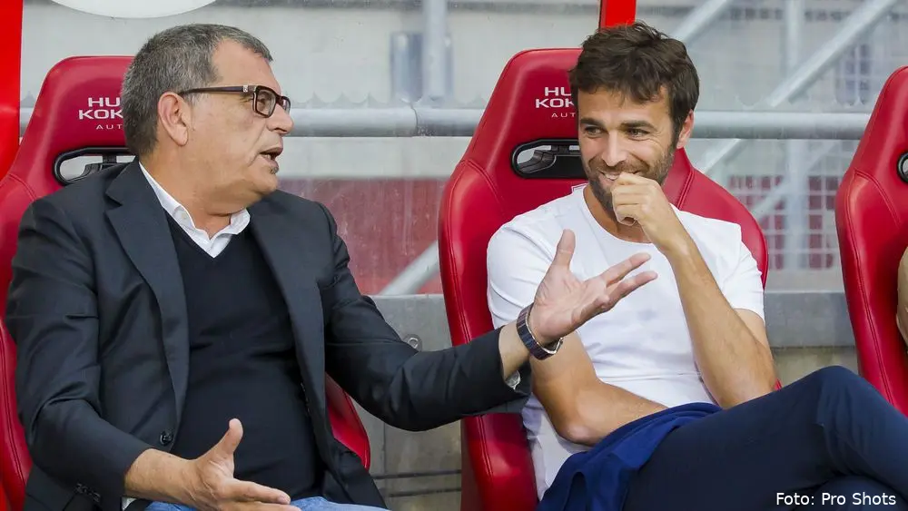 ted van leeuwen gonzalo garcia dug out fc twente psv 2019 2020