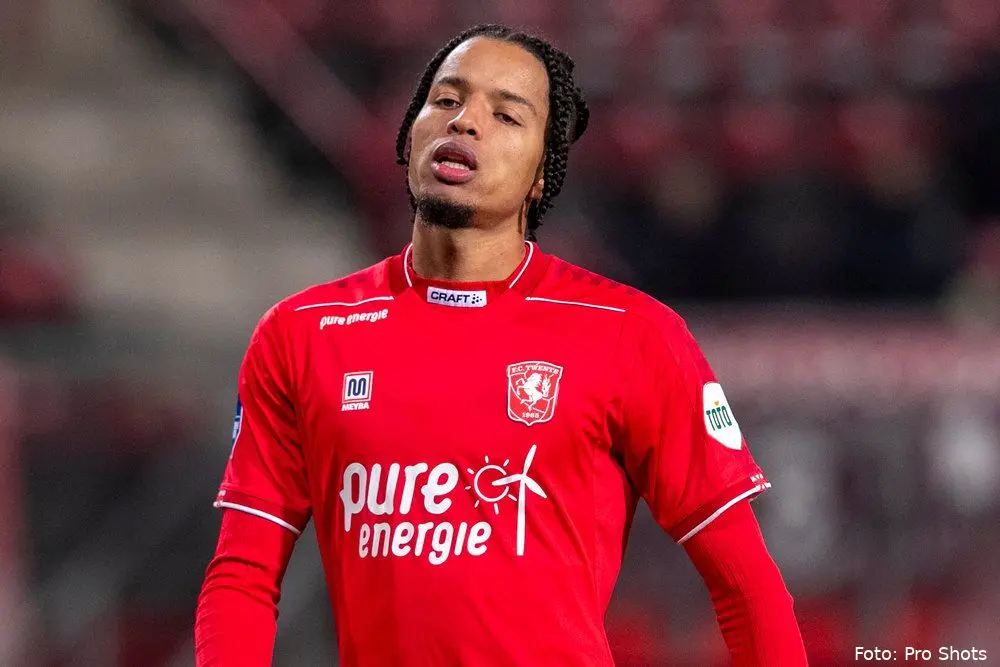 tyronne ebuehi teleurgesteld 2020 2021 twente