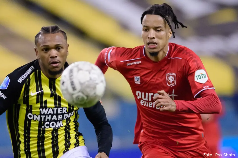 tyronne ebuehi vitesse twente gelredome 2020 2021