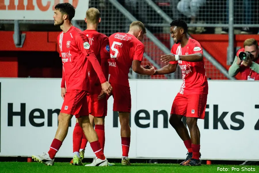 virgil misidjan gijs smal ricky van wolfswinkel vaclav cerny fc twente vitesse eredivisie 2022 2023