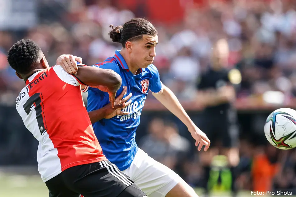 zerrouki sinisterra feyenoord twente 2022