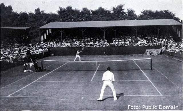 semifinal-at-the-all-comers-wimbledon-1906-gore-vs-wilding-22421b-640
