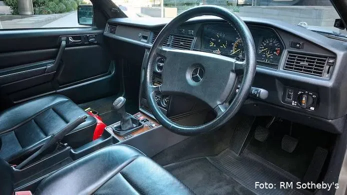 de-mercedes-benz-190e-van-senna-was-rechtsgestuurd-omdat-hij-destijds-in-engeland-woonde