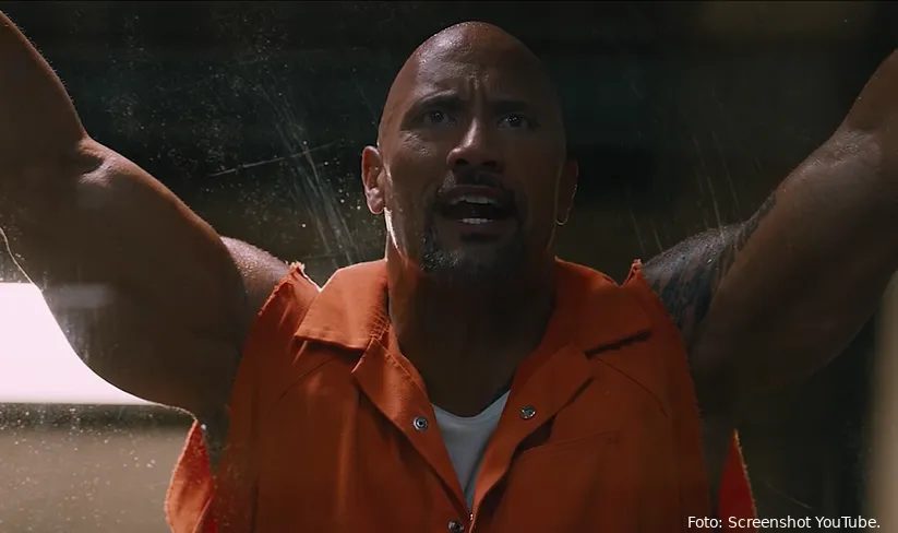 fhm dwayne johnson gekleurde superman