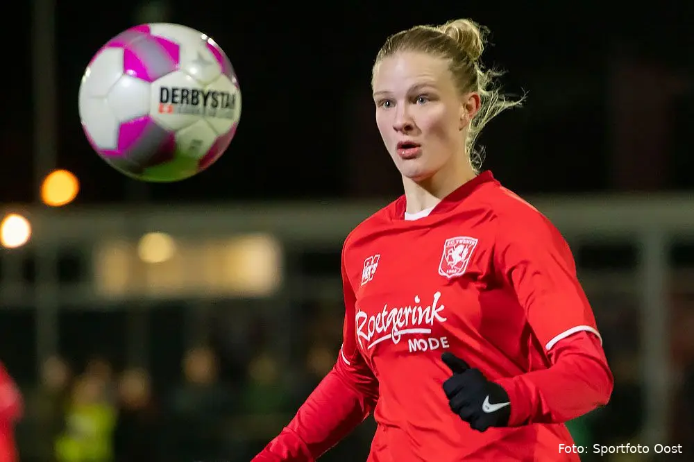 Anna Lena Stolze fc twente vrouwen ajax 2020