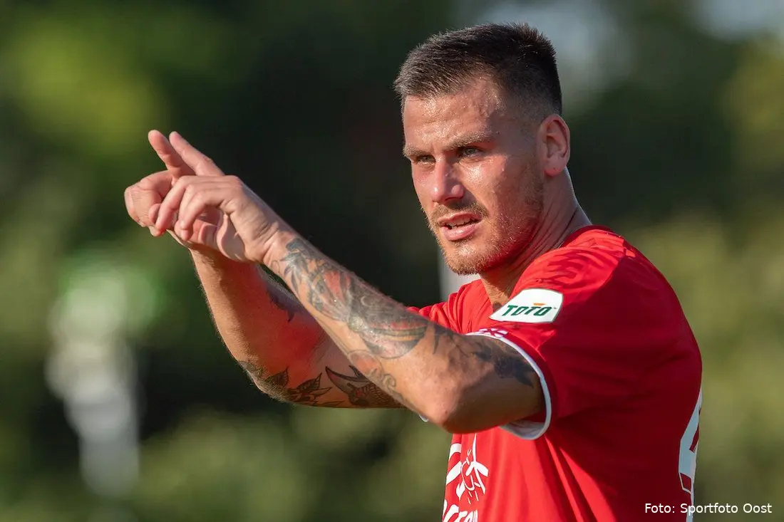 dario dumic fc twente jong fc utrecht oefenwedstrijd 2020