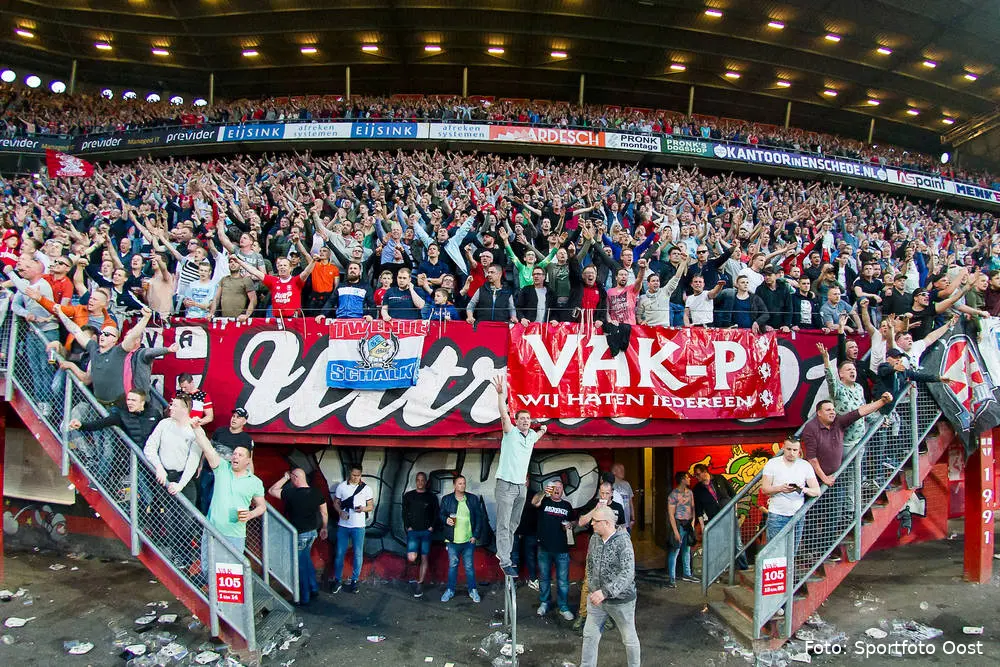 supporters vak p zingen fanatiek vak 105