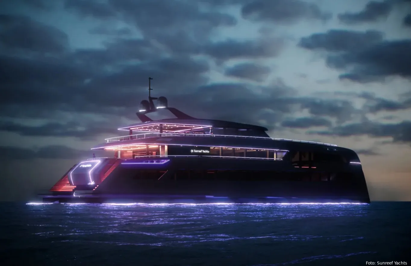 yacht