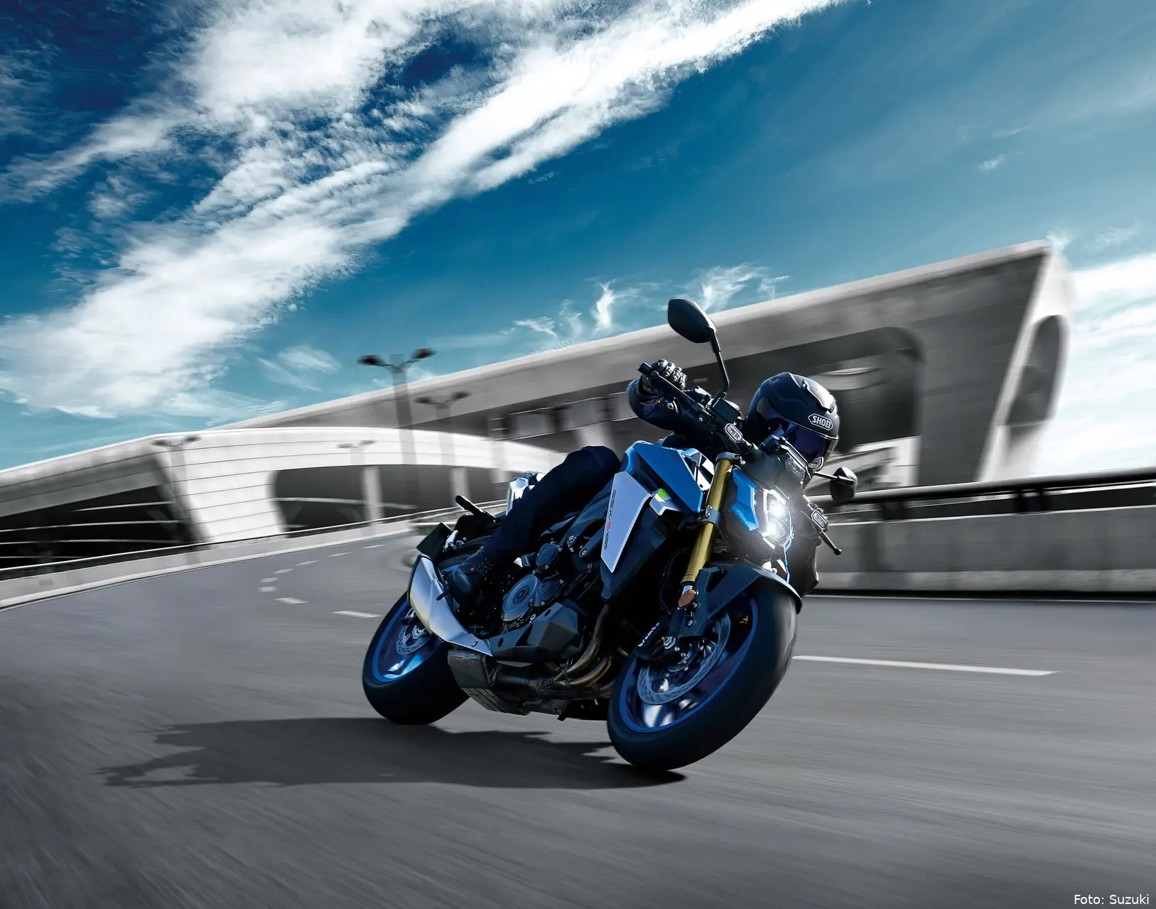 gsx s1000rqm2 action 2