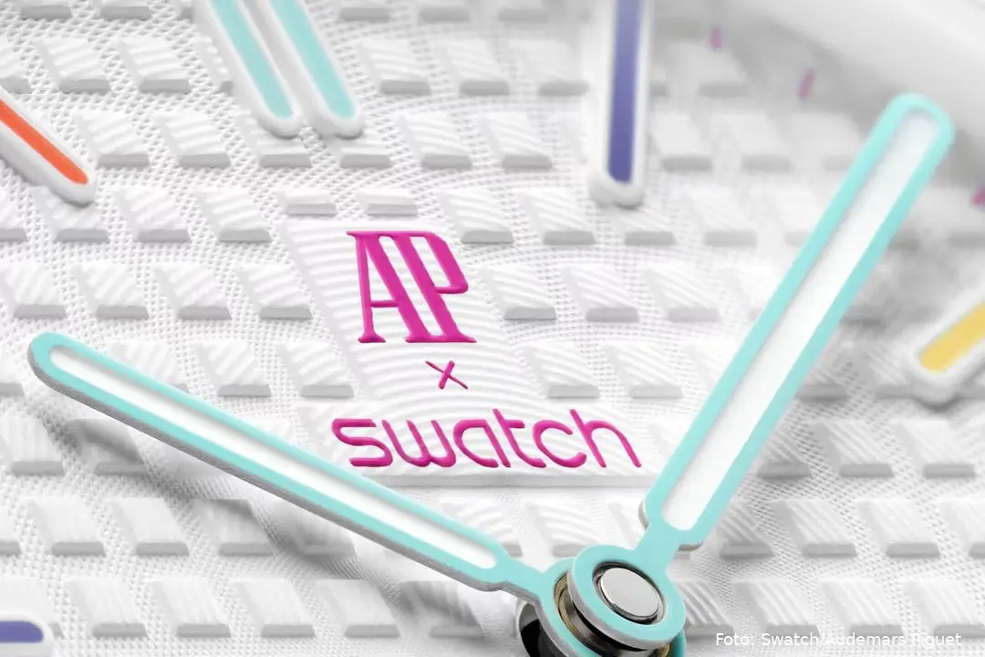 https___hypebeast.com_image_2026_05_12_swatch-audemars-piguet-royal-pop-collaboration-release-info-017