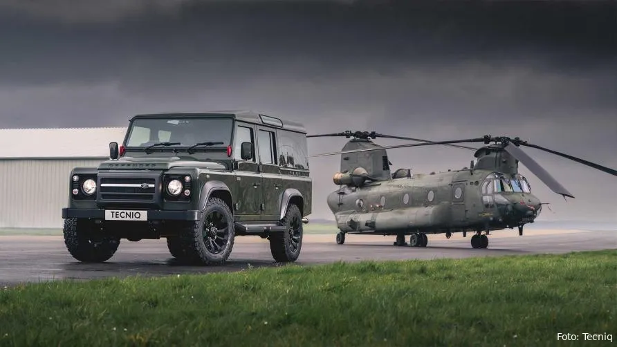 tecniq land rover defender chinook 2