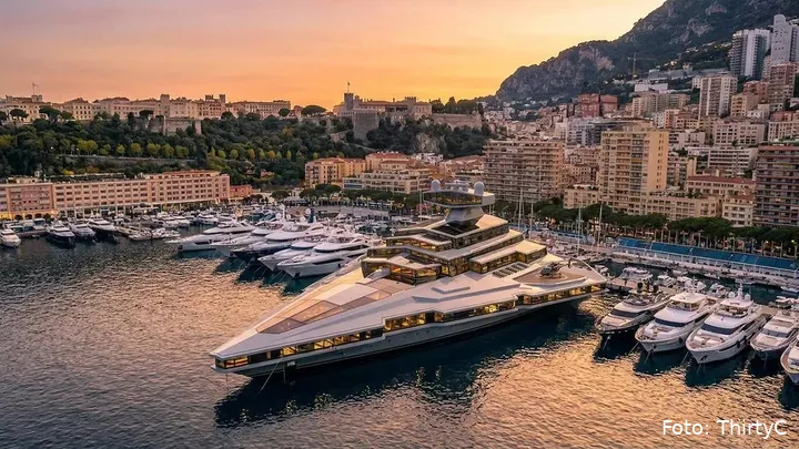 ThirtyC-Star-Wars-Gigayacht-3