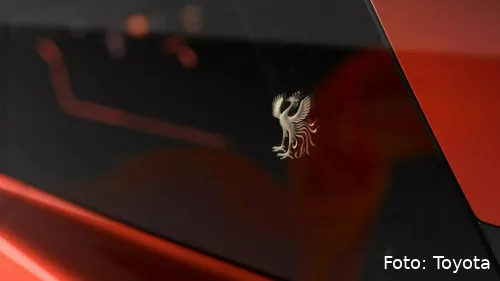 Toyota-Century-Coupe-6-2048x1152