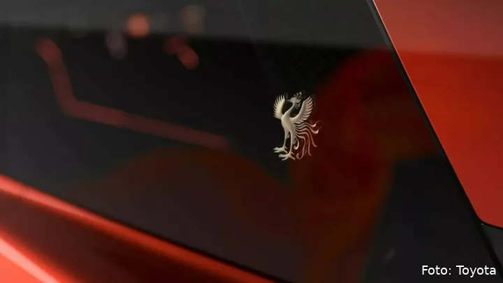 Toyota-Century-Coupe-6-2048x1152