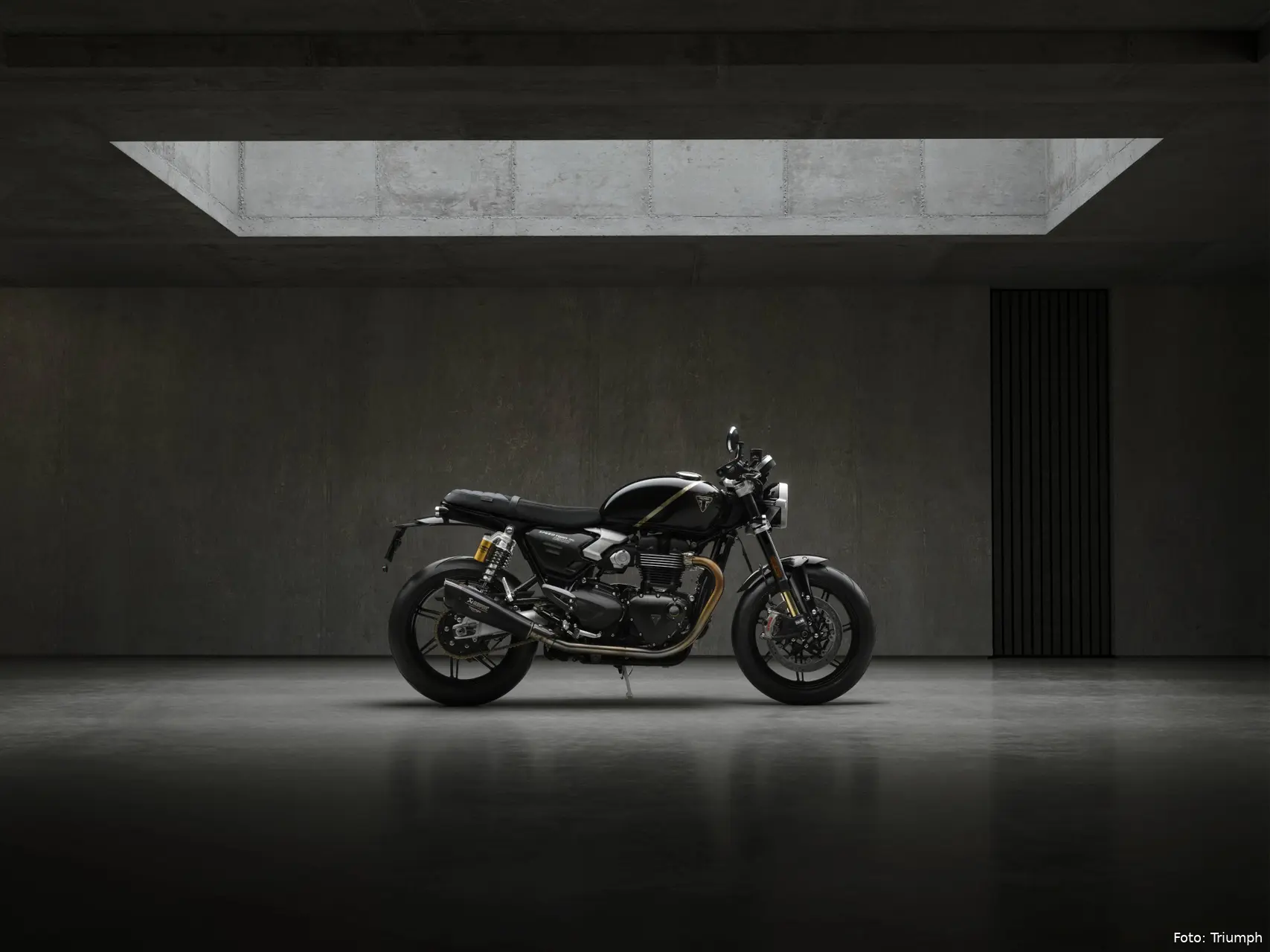 TFC_SpeedTwin1200_MY27_005_MP