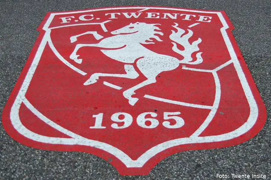 logo fc twente ingang grolsch veste