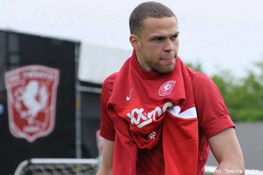 luc castaignos fc twente logo training