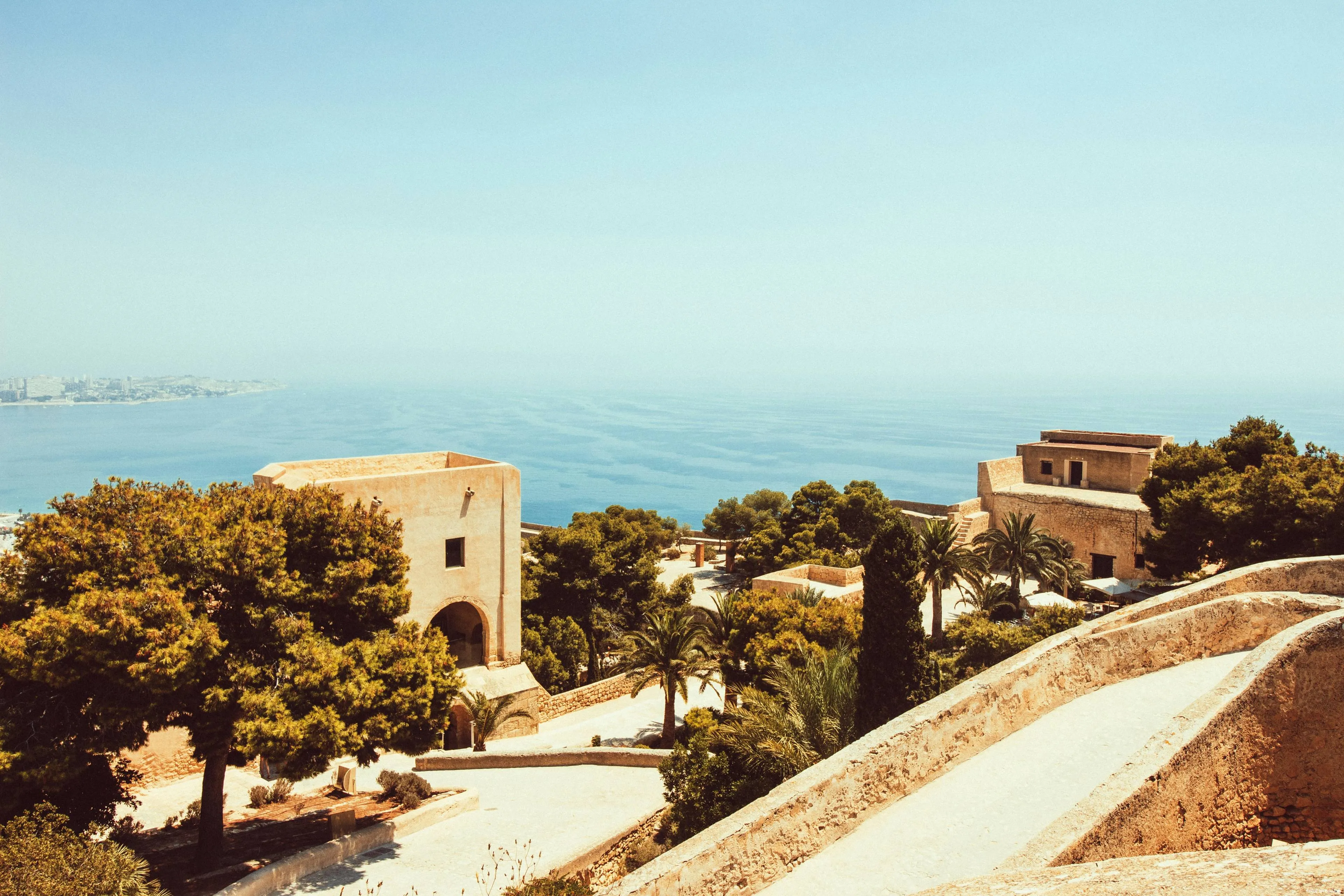 elvis bekmanis coycnq2 htc unsplash