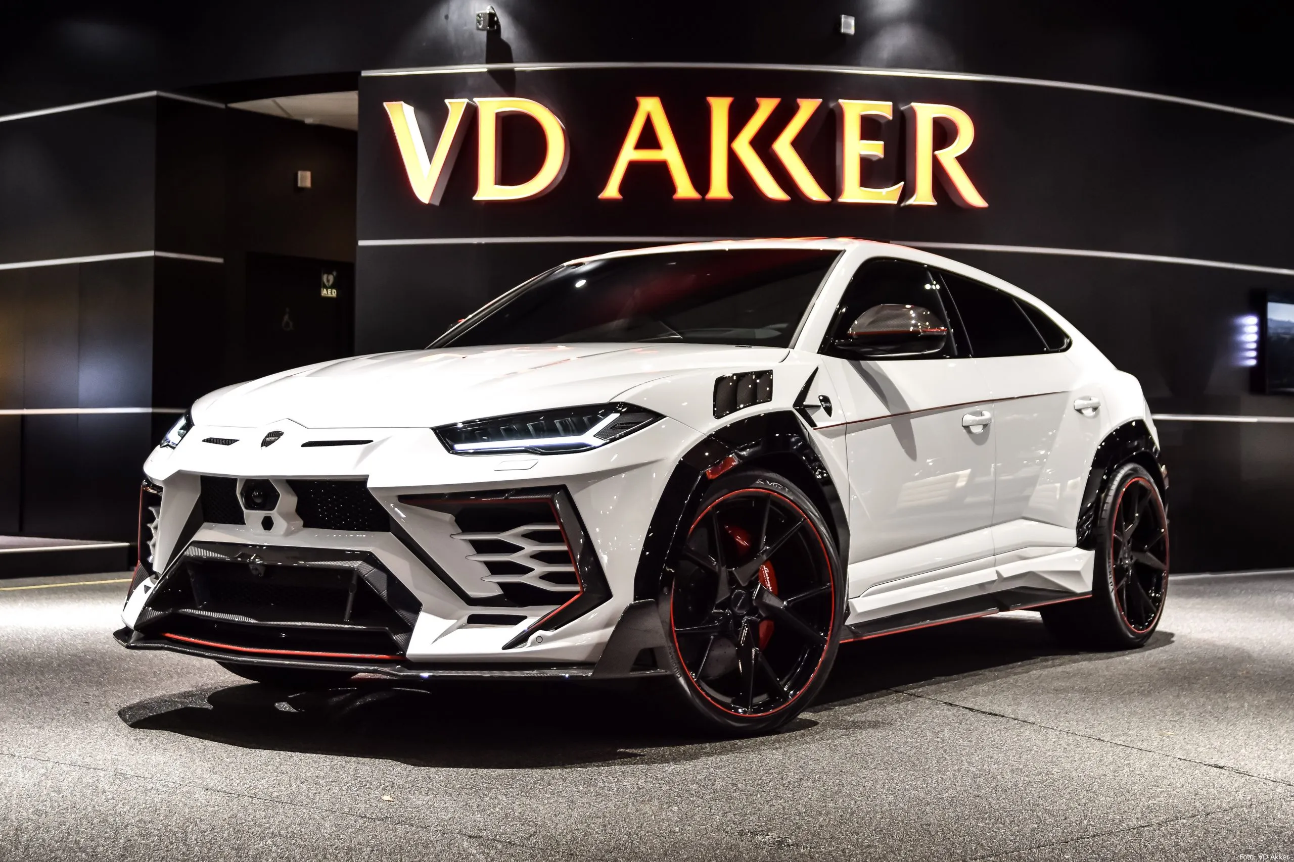 lamborghini urus mansory venatus 1 1 scaled 1