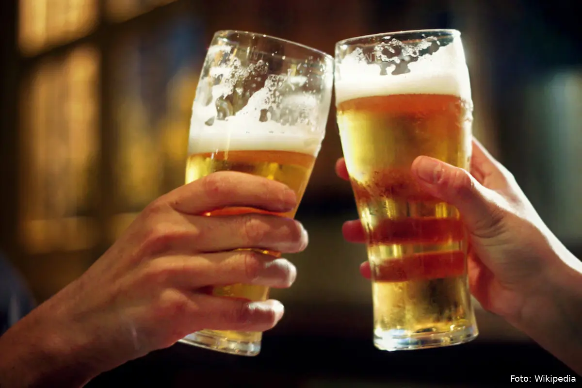 two pints beer main