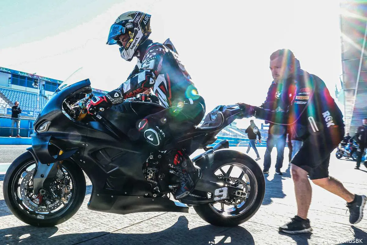 Danilo Petrucci BMW Superbike SBK Test