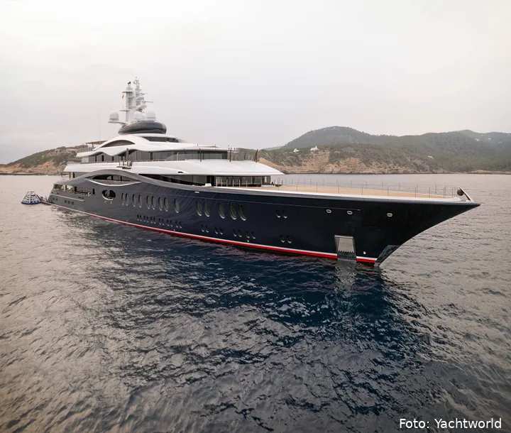 launchpad-mark-zuckerberg-yacht