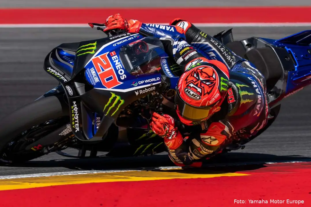 Fabio Quartararo guida la Yamaha M1 MotoGP ad Aragon
