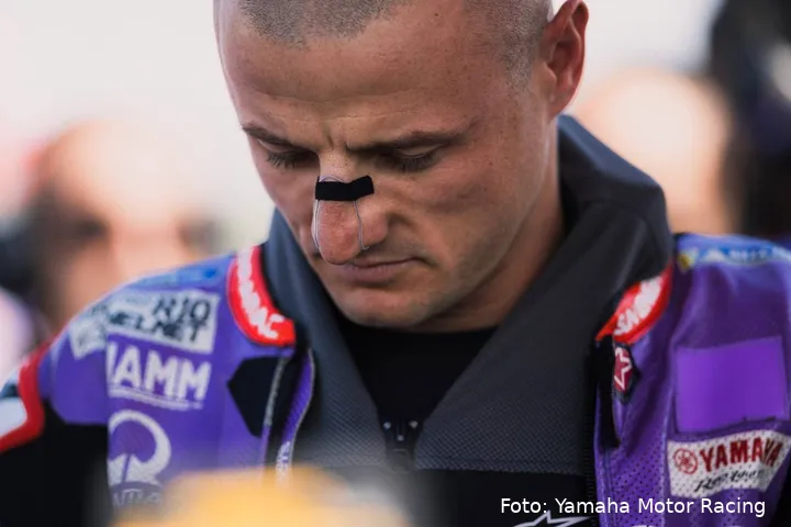Jack Miller pilota Prima Pramac Yamaha MotoGP con la faccia seria