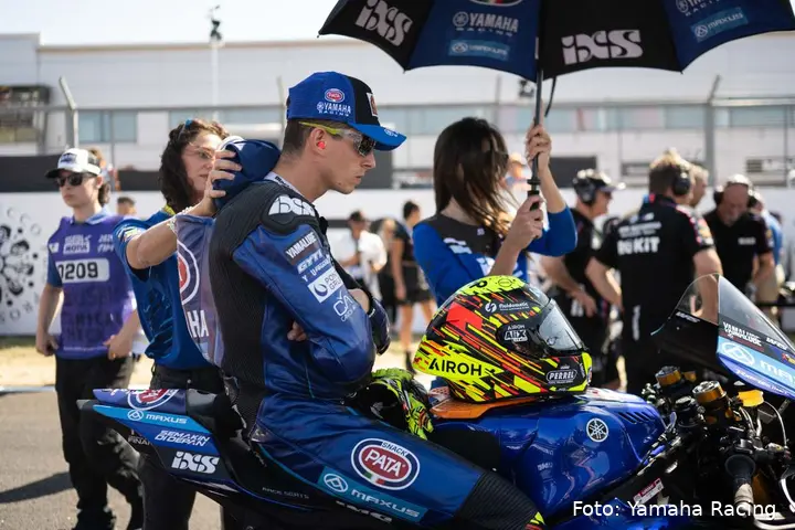 Andrea Locatelli on the Yamaha R1 on the WorldSBK grid