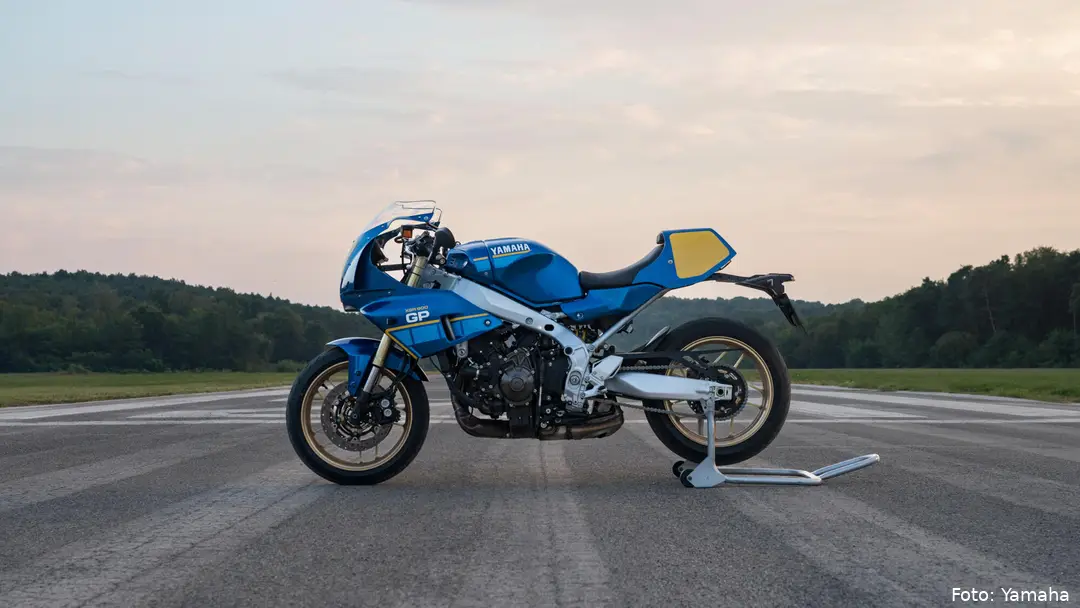 2027-Yamaha-XS850-S-EU-Legend_Blue-Static-005-03