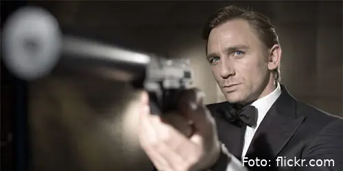 banner daniel craig