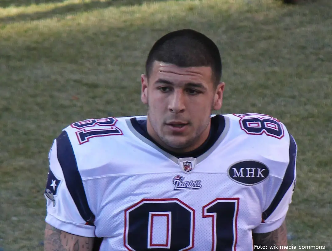 Aaron_Hernandez