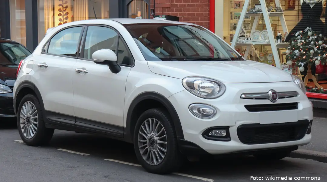 2017_Fiat_500X_POP_Star_Multiair_1.4_Front