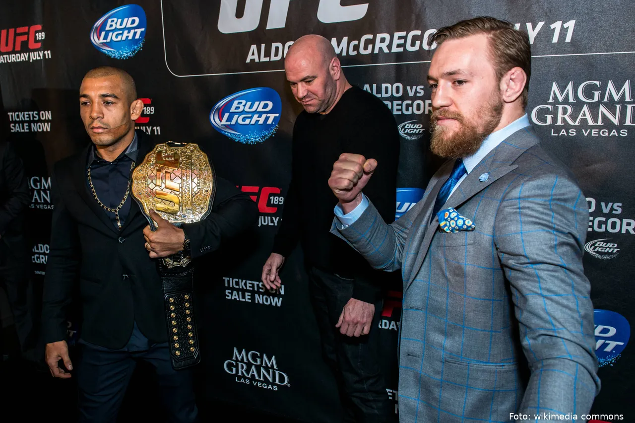José_Aldo_vs._Conor_McGregor,_UFC_189_World_Tour_London