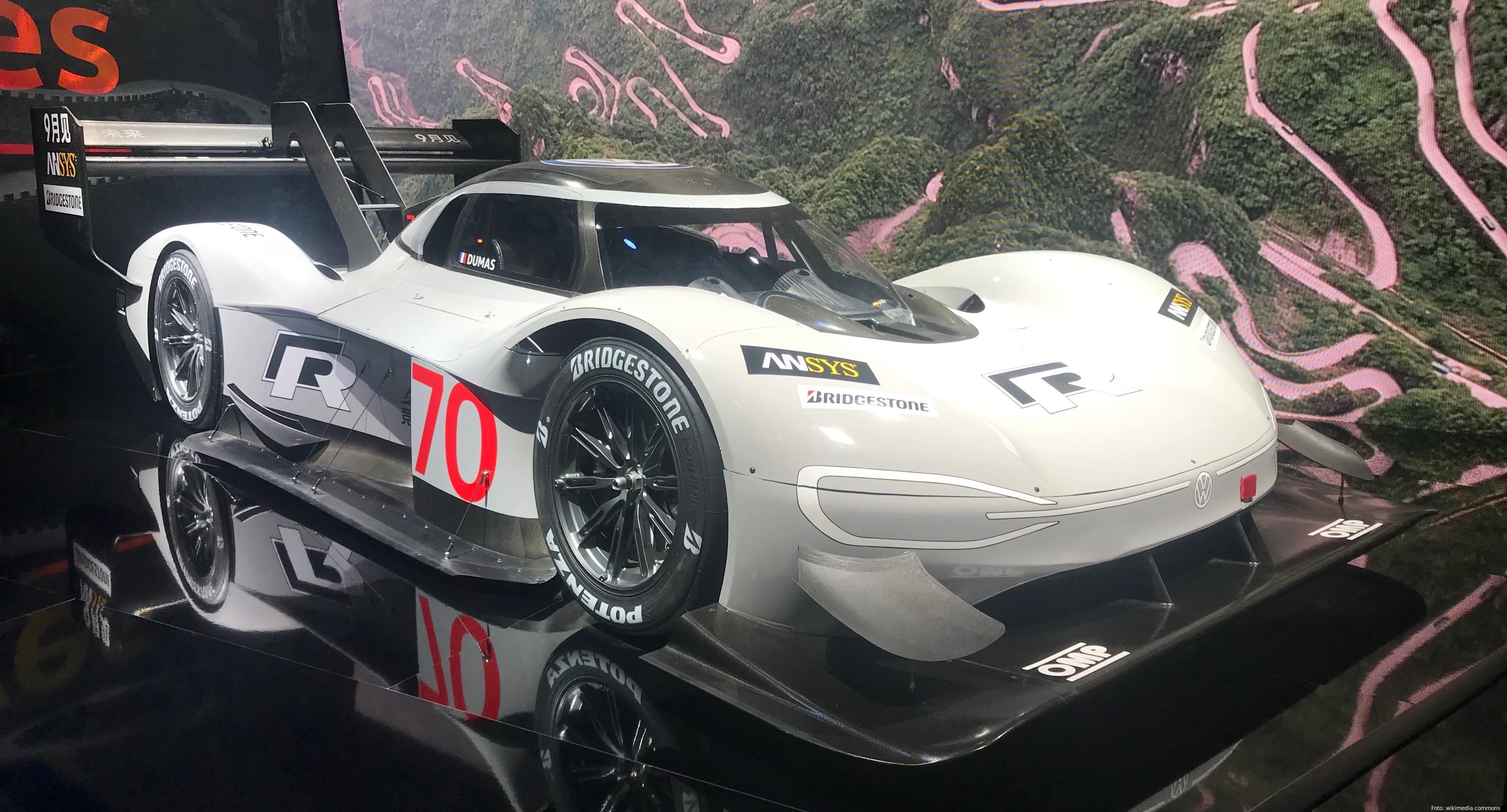 fhm volkswagen id r