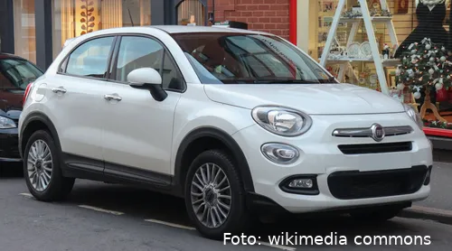 2017_Fiat_500X_POP_Star_Multiair_1.4_Front