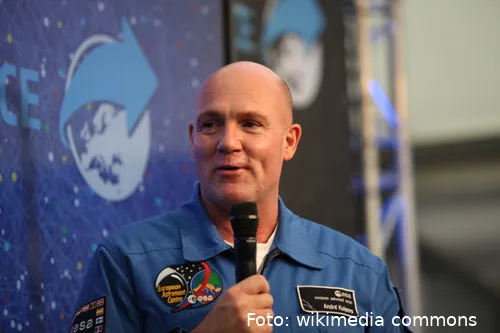 Andre_Kuipers_at_SocialSpace_(9873378183)