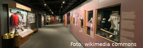 Baseball_Hall_of_Fame_interior,_Cooperstown,_NY