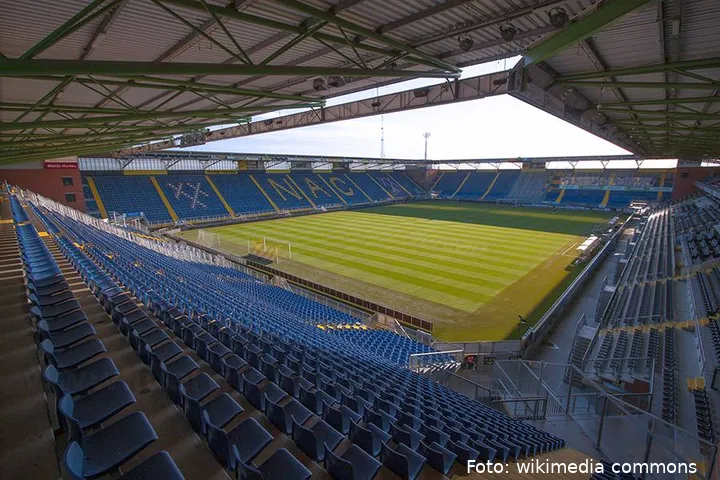 20131027_Rat_Verlegh_Stadion