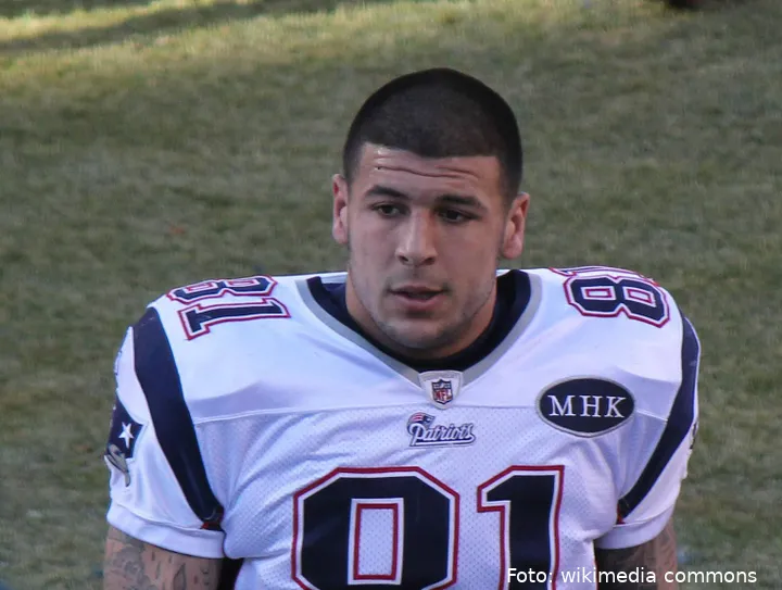 Aaron_Hernandez