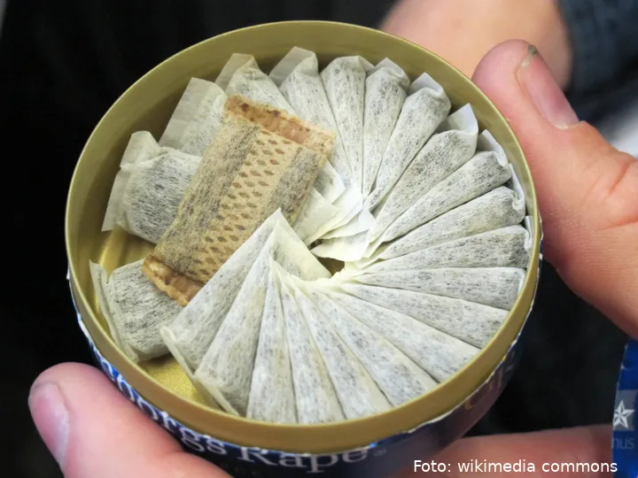 Snus_(8648212374)