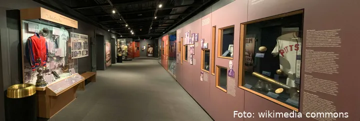 Baseball_Hall_of_Fame_interior,_Cooperstown,_NY
