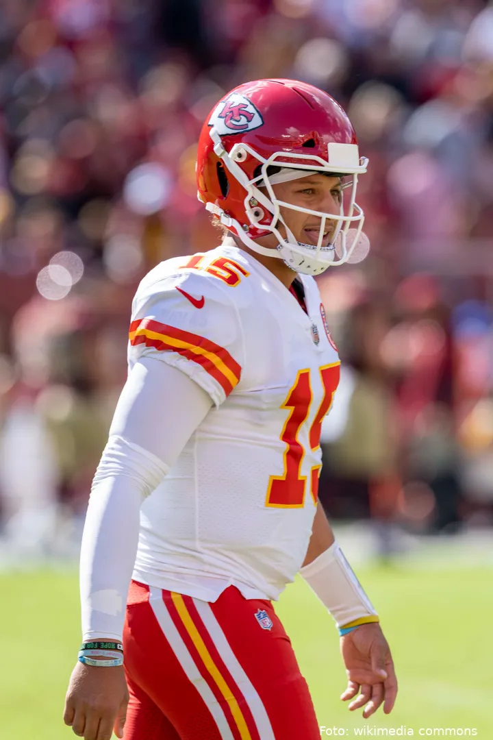 Patrick_Mahomes_(51614633982)